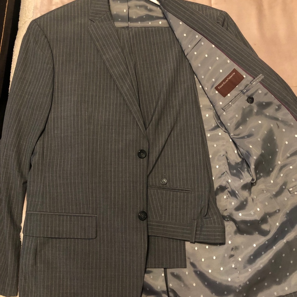 Men’s Suit